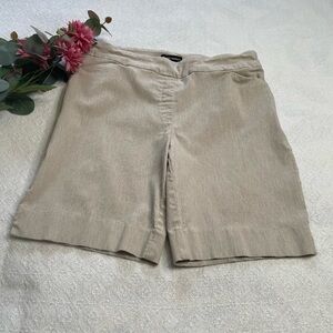 Hilary Radley Beige Bermuda Shorts ~ Size Large ~ Summertime